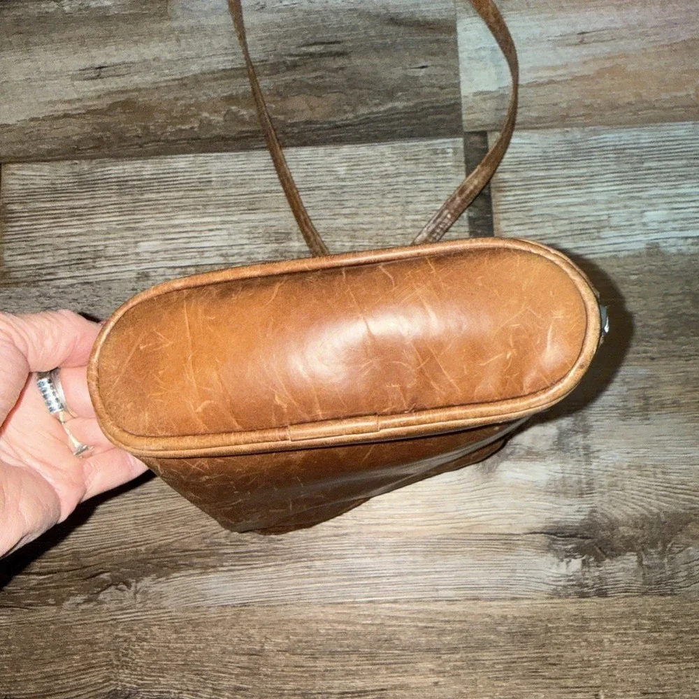 Latico  Crossbody Small Leather Purse  Brown Pre Owned